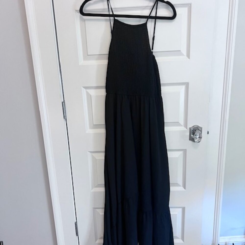 BLACK SPAGHETTI STRAP MAXI DRESS
